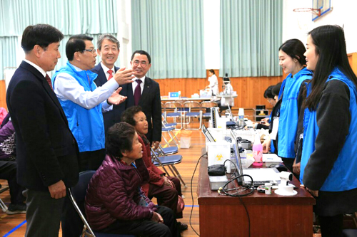 19-경남농 새남해농협 의료지원.JPG