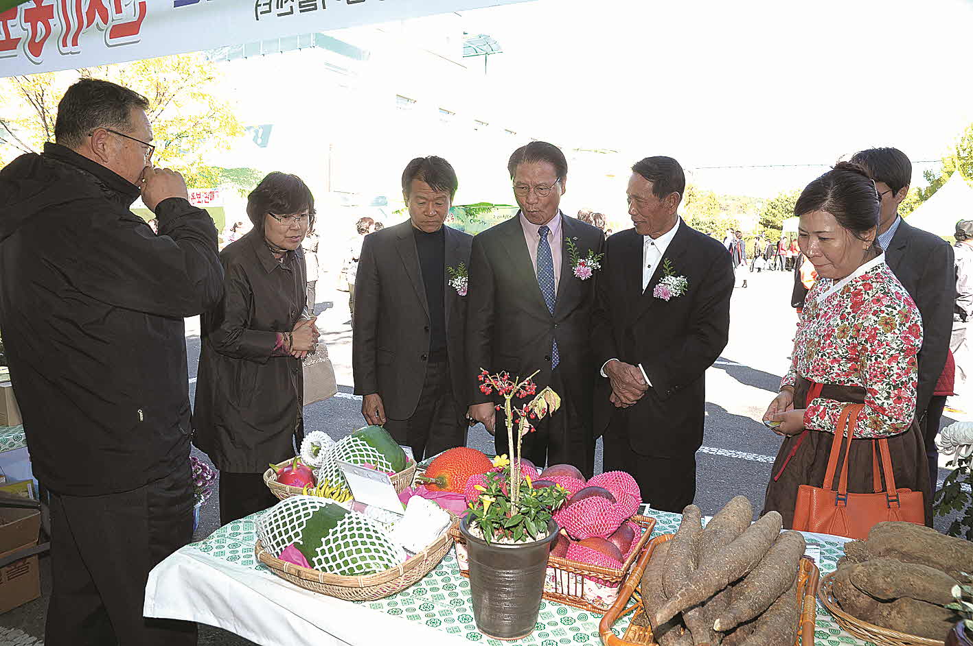 포맷변환_4-우수 농산물 직거래.jpg