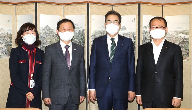 4-이성희 회장, 대한적십자사 회장 접견.jpg