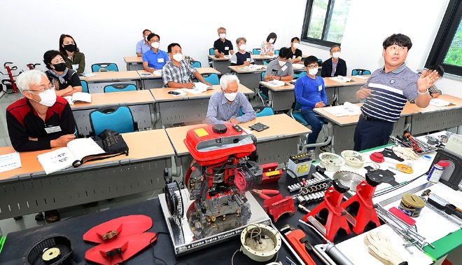 17-충북 미래농업교육센터, 교육과정 확대2.jpg