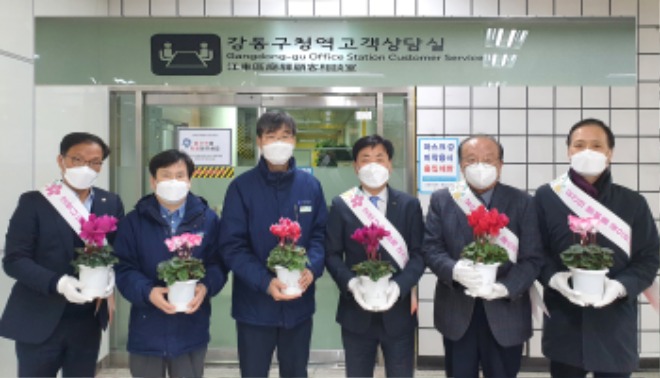 21-NH농협무역 꽃 나눔 캠페인.jpeg