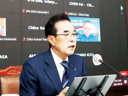 1-이성희 회장, 국제협동조합.jpg